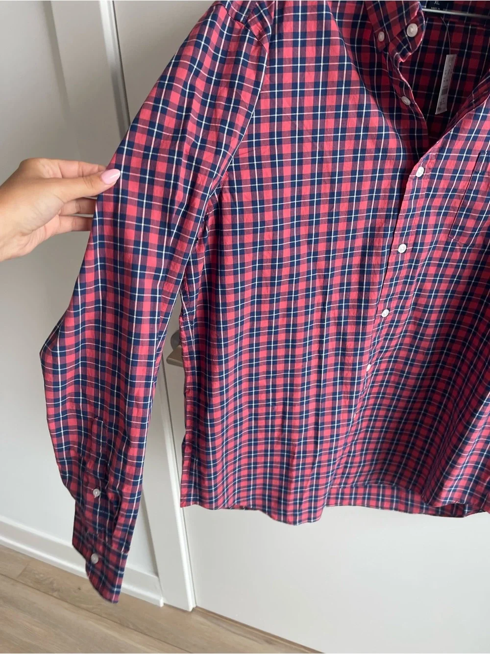 J Crew Flex Washed Classic Men's Red and Navy Plaid Button-Down Shirt